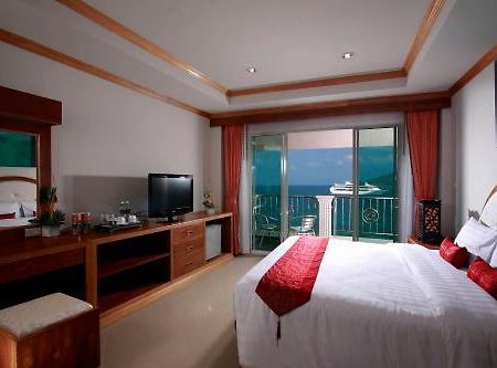 Absolute Beach Resort Phuket Стая снимка